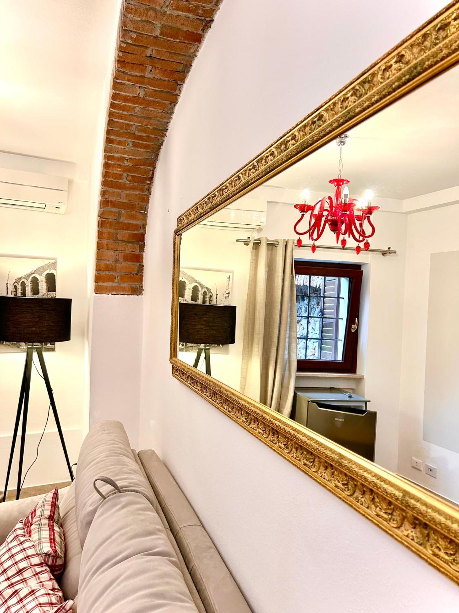 Rosso Verona Suite-Free Parking Esterno foto